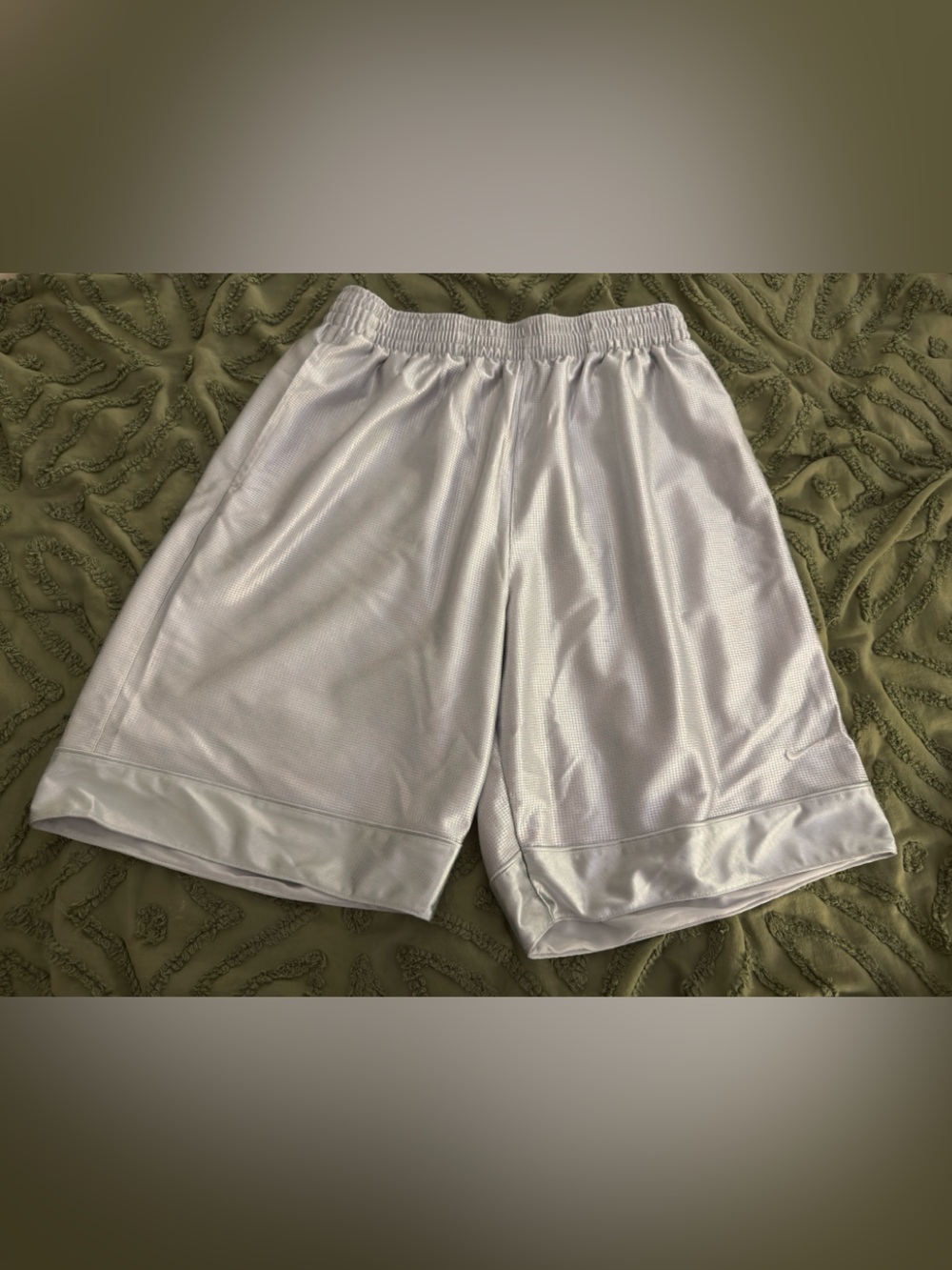 Nike Men’s Basketball Shorts 137738-009 Grey/Silver Size L